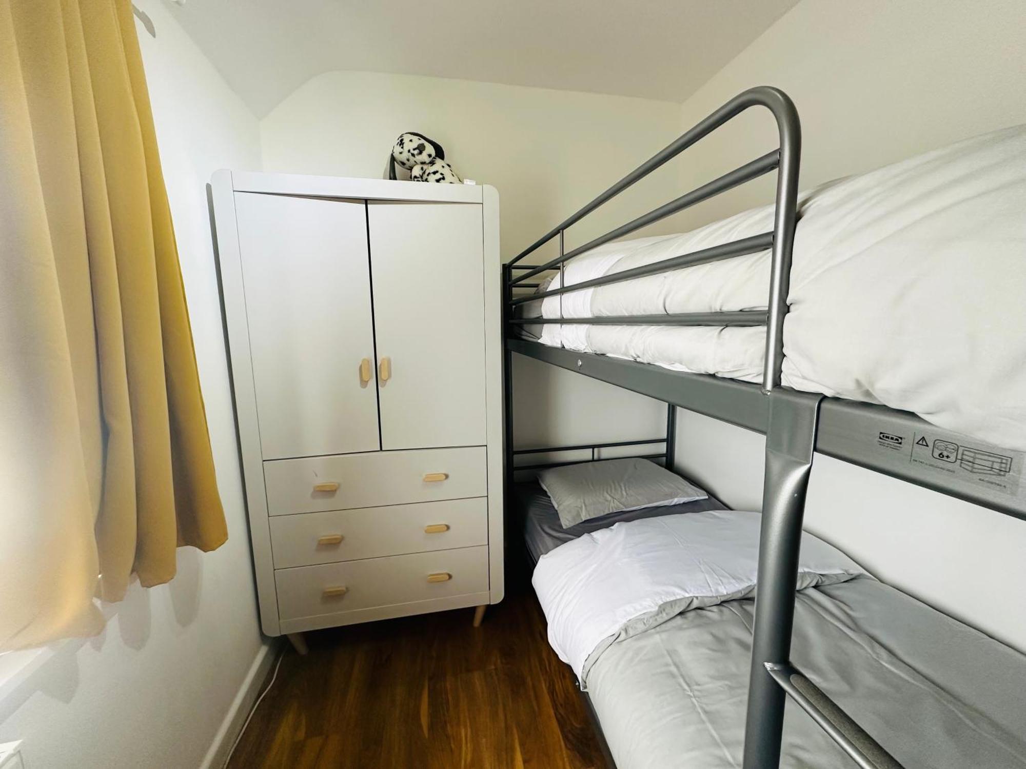 Beautiful Home In London With Easy Access To Central London Sutton  Zewnętrze zdjęcie