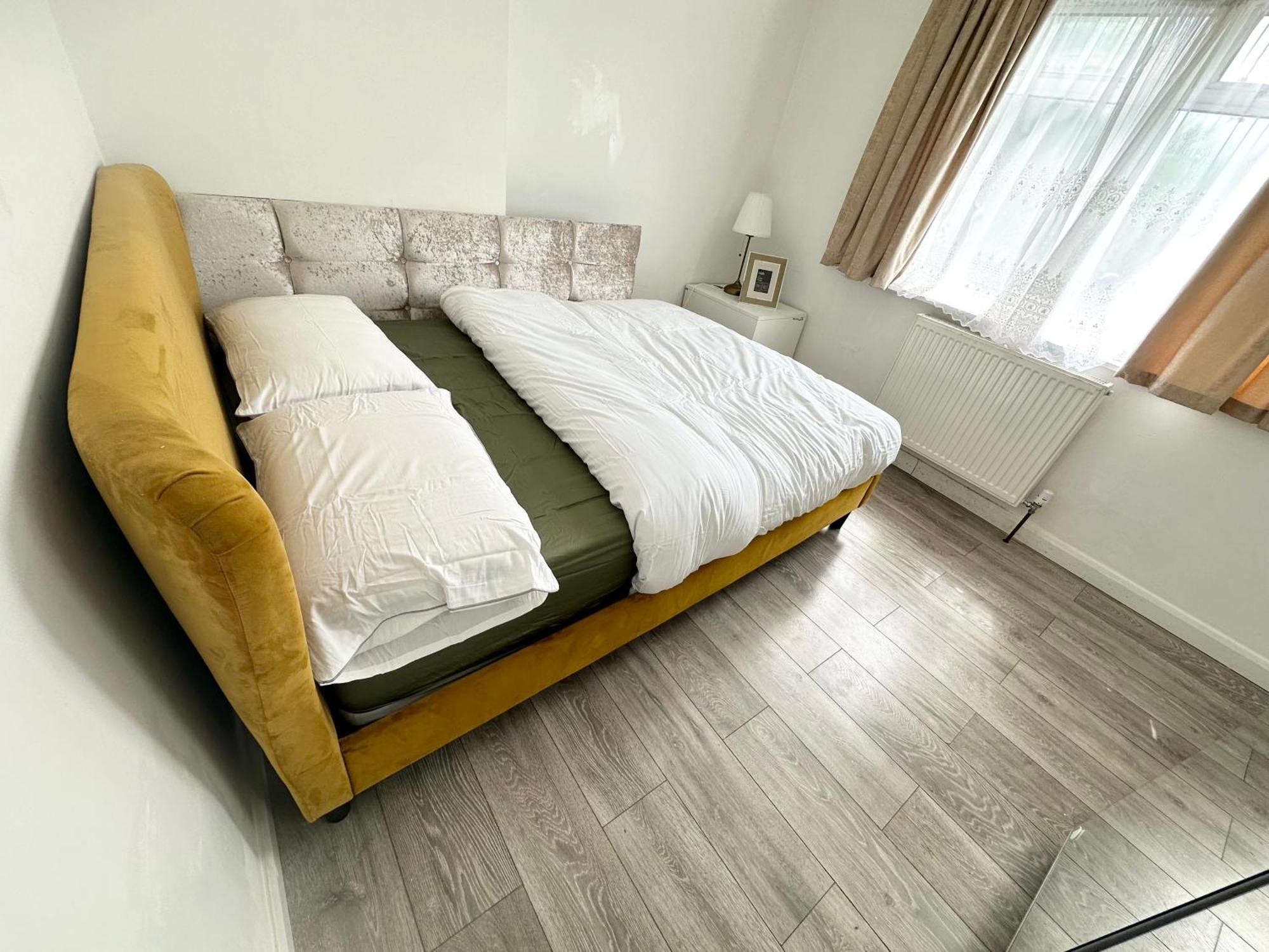 Beautiful Home In London With Easy Access To Central London Sutton  Zewnętrze zdjęcie