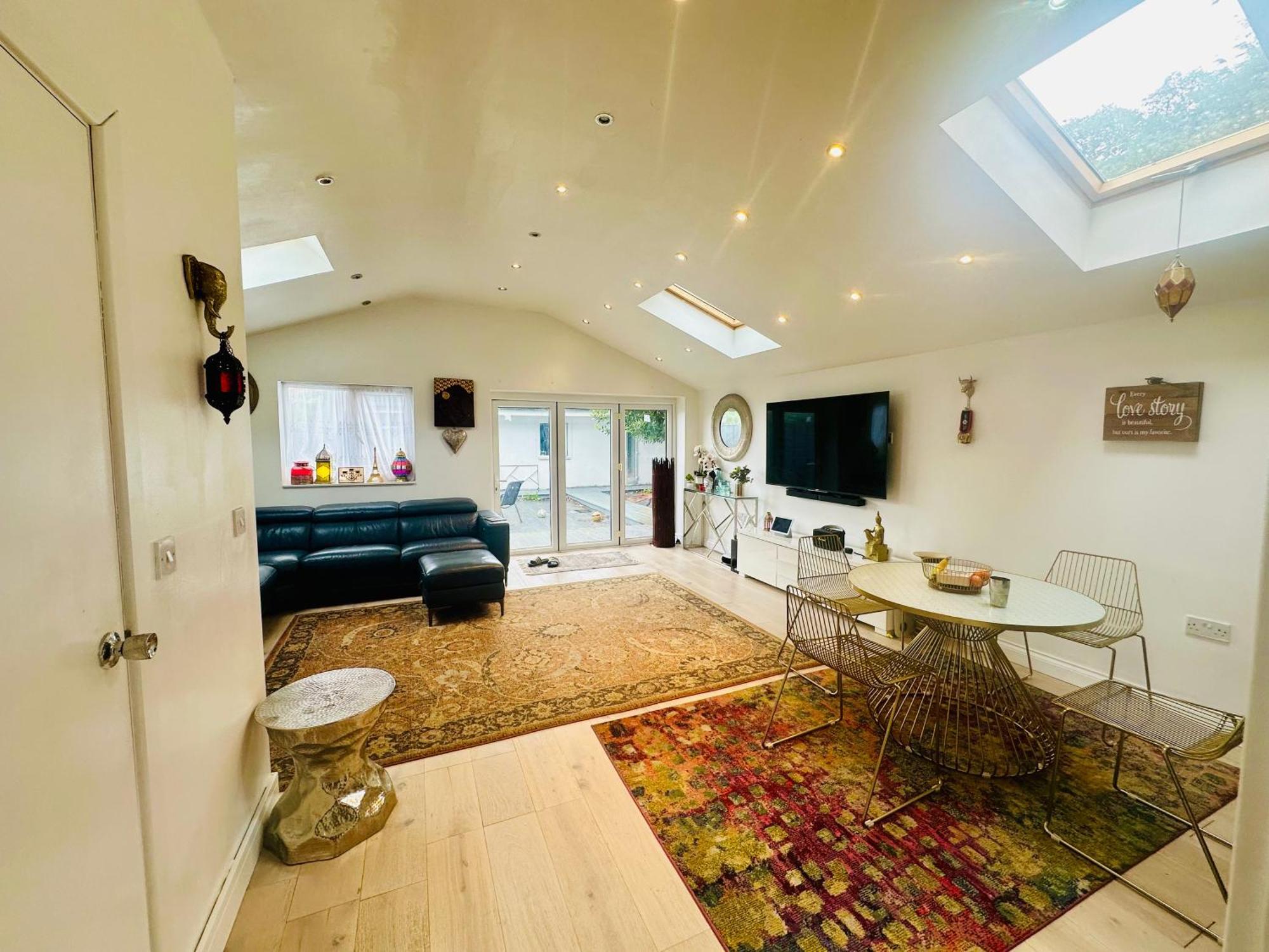 Beautiful Home In London With Easy Access To Central London Sutton  Zewnętrze zdjęcie
